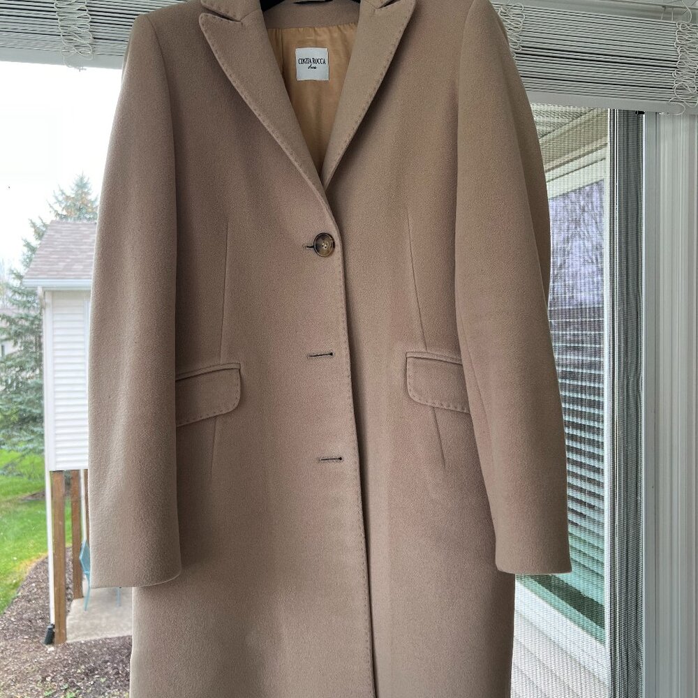 Cinzia Rocca Italian designed  cashmere mid-length coat in Beige Size 6